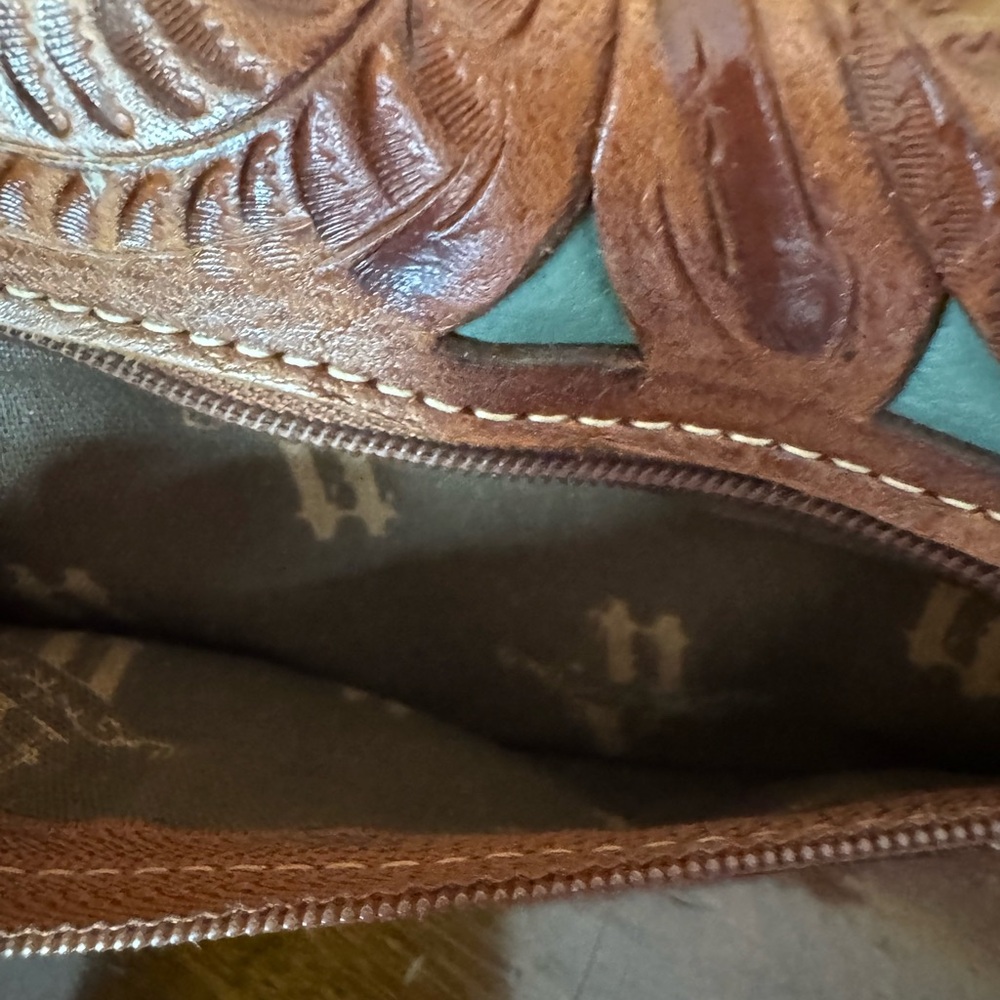 American West Brown Leather Studded Clutch/Trifold Wallet - Picture 3 of 8